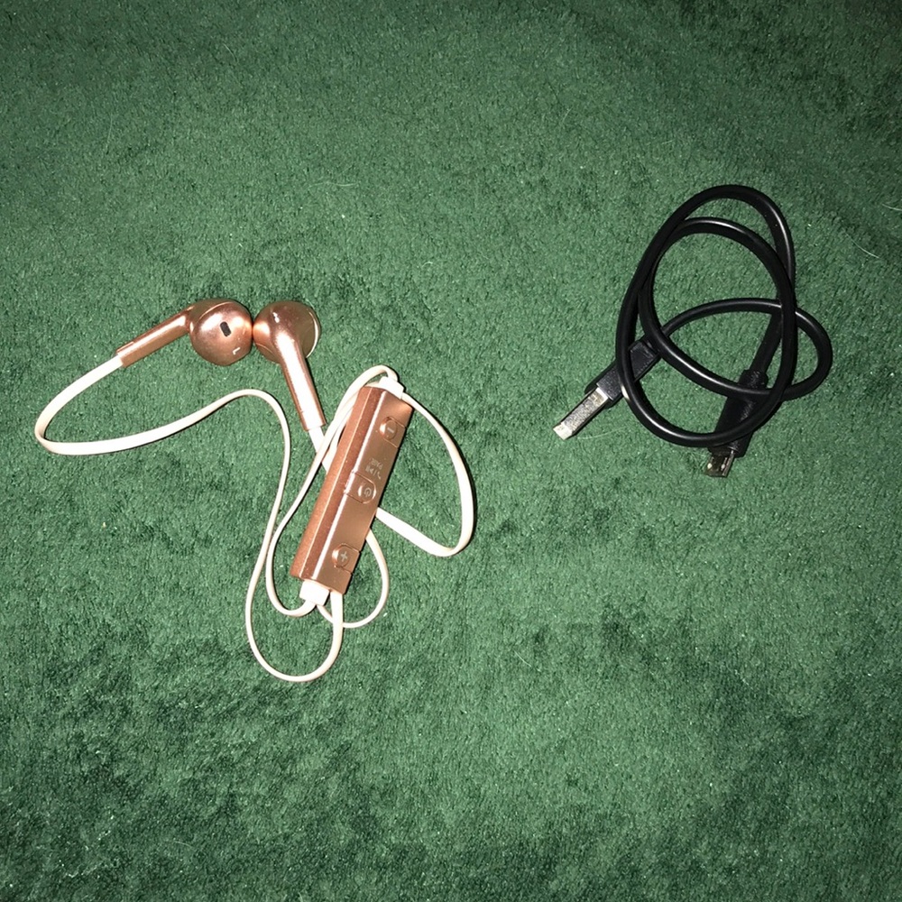 Head phones